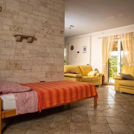 Casa Grazia 度假居 罗维尼