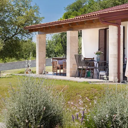 Casa Grazia بيت للعطل *