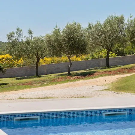 Casa Grazia بيت للعطل روفينج