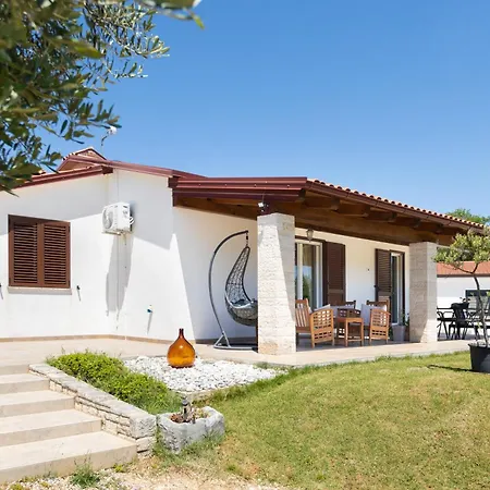 Casa Grazia بيت للعطل *